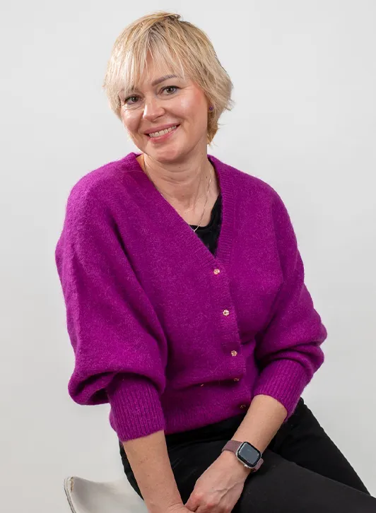 Adriana pracownik biura i obsługi klienta w Centrum BHP i P.POŻ AD-AR