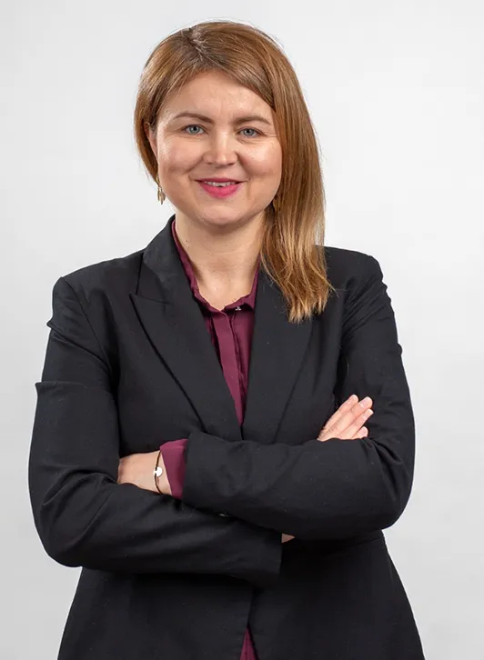 Nina specjalistka ds. obsługi klienta w Centrum BHP i PPOŻ AD-AR w Świebodzinie